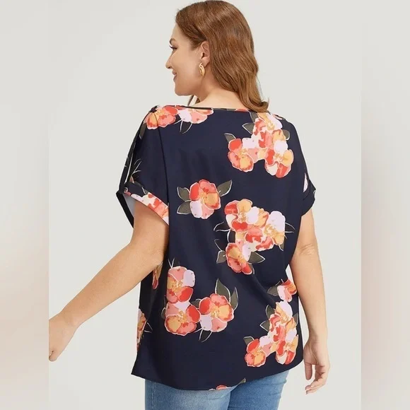 Bloomchic Floral Printed Rolled Tab Indigo Blouse 26 NWT - Picture 4 of 8